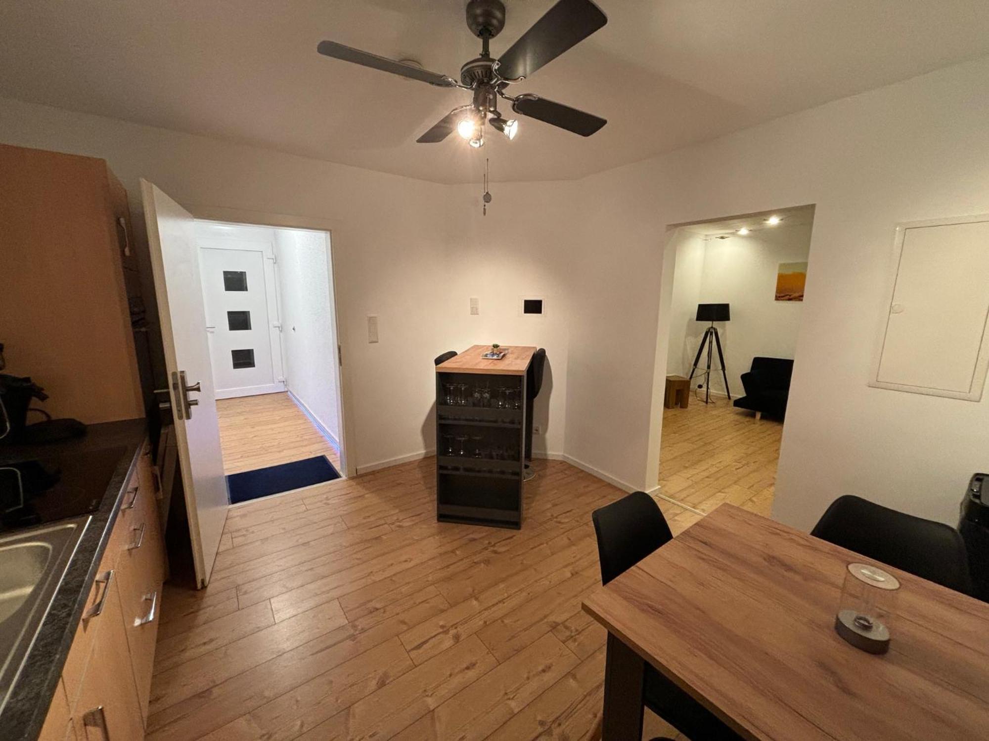 Hallgarten Rebe 11 Oestrich-Winkel Buitenkant foto