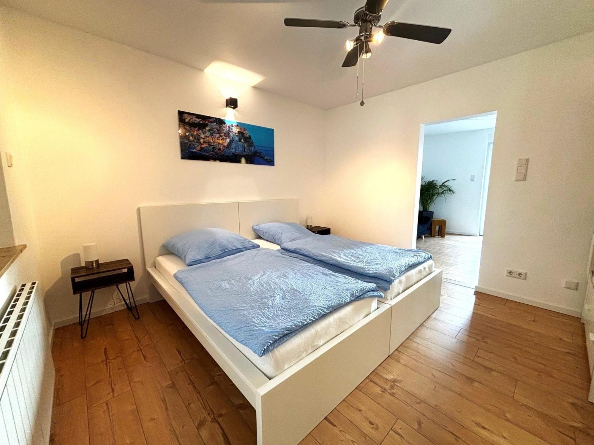 Hallgarten Rebe 11 Oestrich-Winkel Buitenkant foto